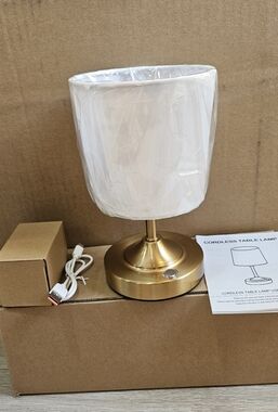 Cordless Table Lamp